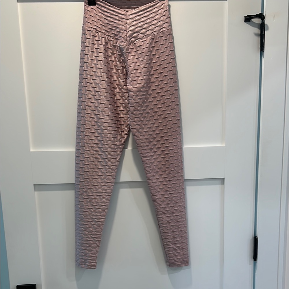 Booty by Brabants Textured Pink Leggings